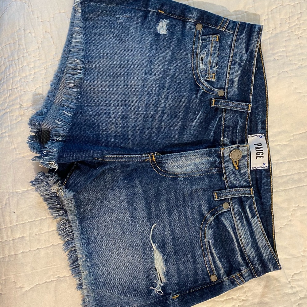 PAIGE DENIM SHORT! Size 25! Excellent condition